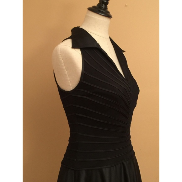 Elegant Tadashi Black Evening Gown - Picture 4 of 8